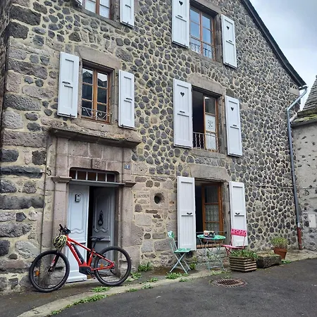 Maison Auvergnate Renovee Et Confortable