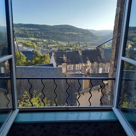 Belle Maison Ancienne Bien Equipee Avec Vue Ferienhaus *